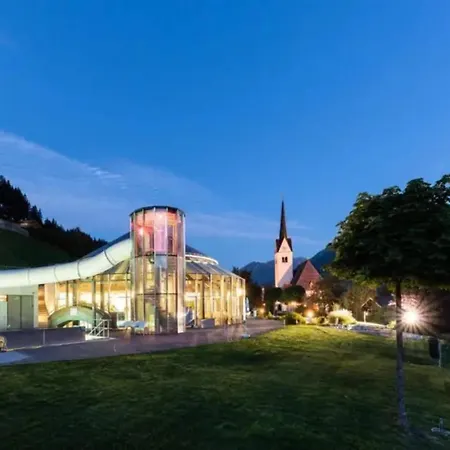 Schoneben Mountain Holiday Home Casa de Férias