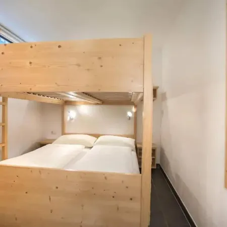 Schoneben Mountain Holiday Home *